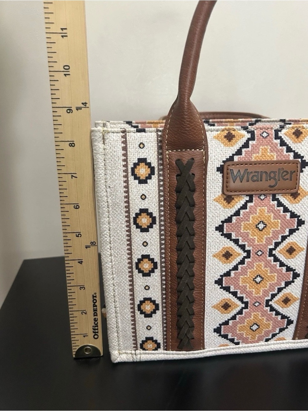 Wrangler Tan & Cream Aztec Patterned Tote - Picture 8 of 9